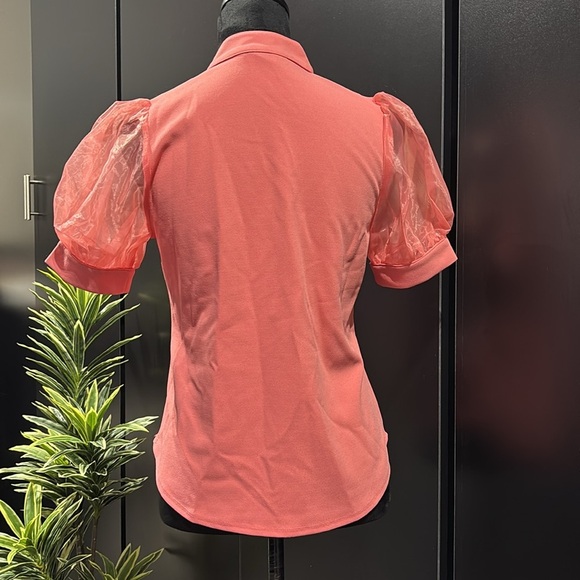 7th Ave. NY&Co. Puff/Sheer Short sleeve, mandarin collar V-neck,graduated front - Picture 3 of 10